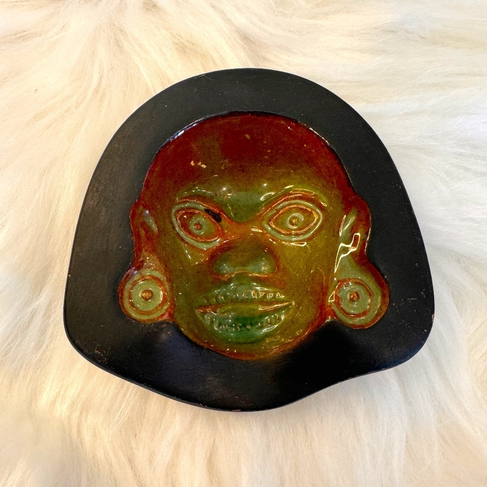 Texcoco signed Green Glazed Ehecatl Quetzalcoatl Aztec God small dish. EUC.